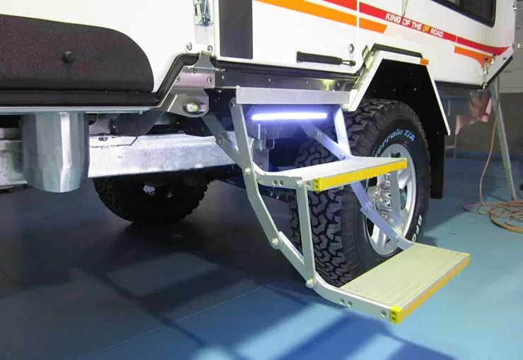 es f d series electric double folding step 6