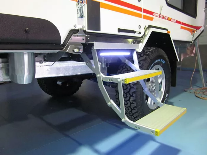 Caratteristiche del gradino pieghevole Xinder-Tech