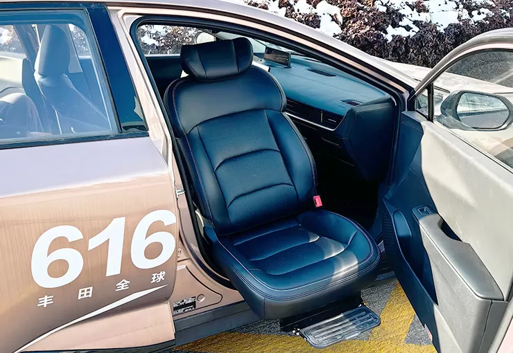 sout pro turning seat 6