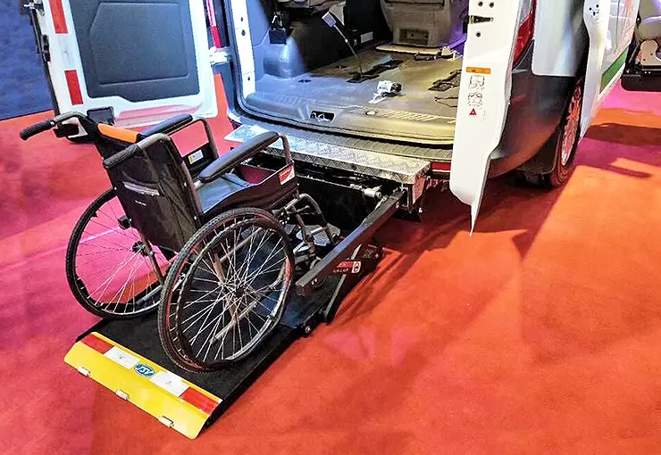 uvl f 700 scissor wheelchair lift 1