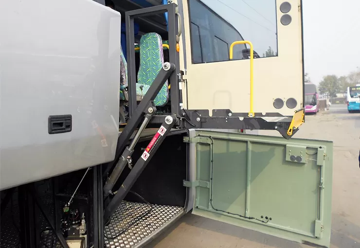 wl t 1600 wheelchair lift 5